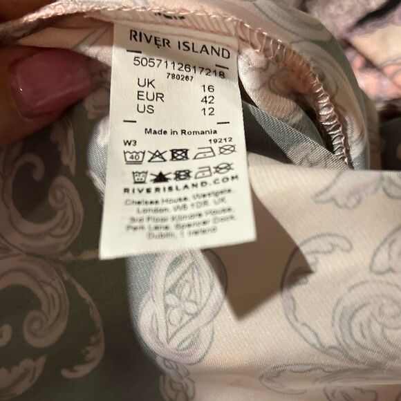 River Island scarf print halter jumpsuit in pink - Picture 11 of 13